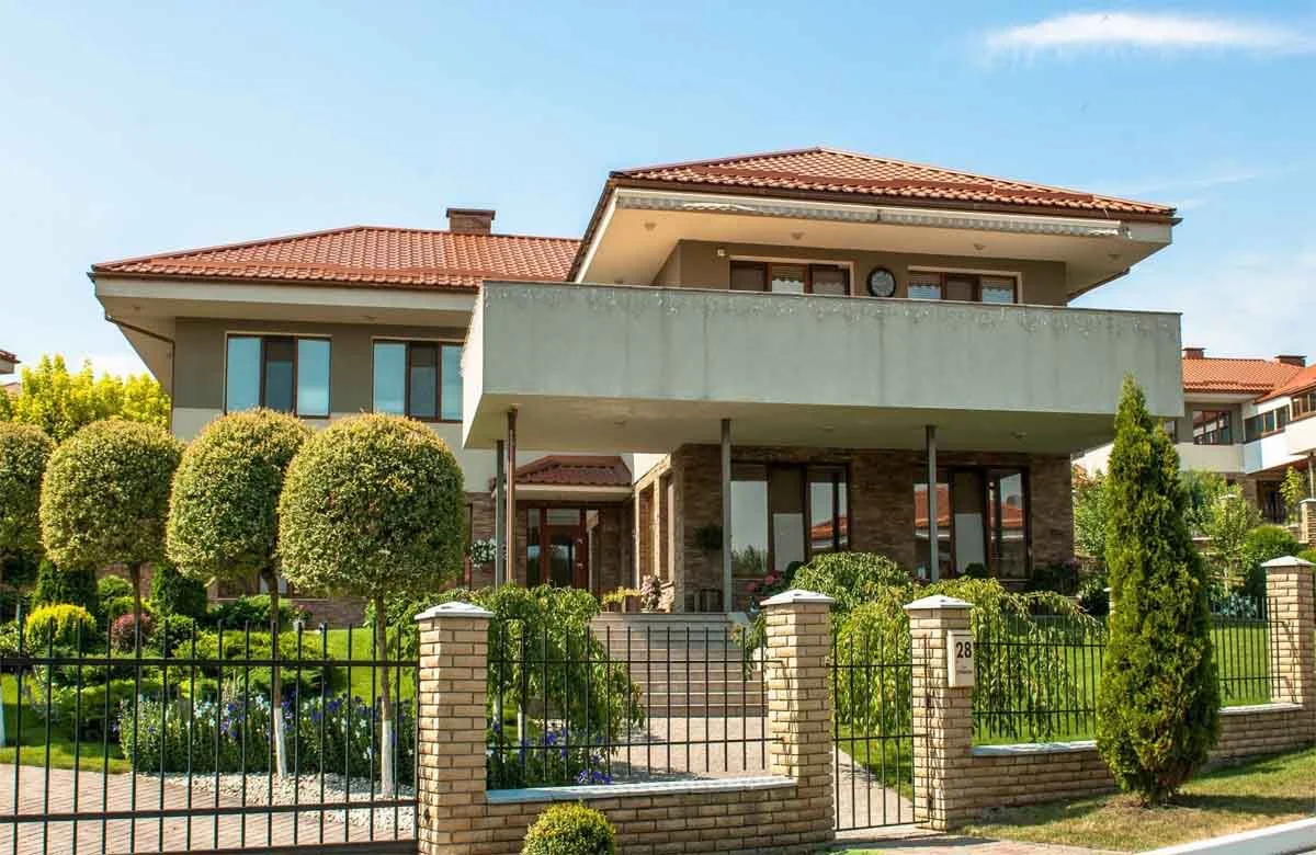 Make your property stand out. Choose professional exterior painting in Dubai for bold colors, clean finishes, and enhanced exterior appeal.