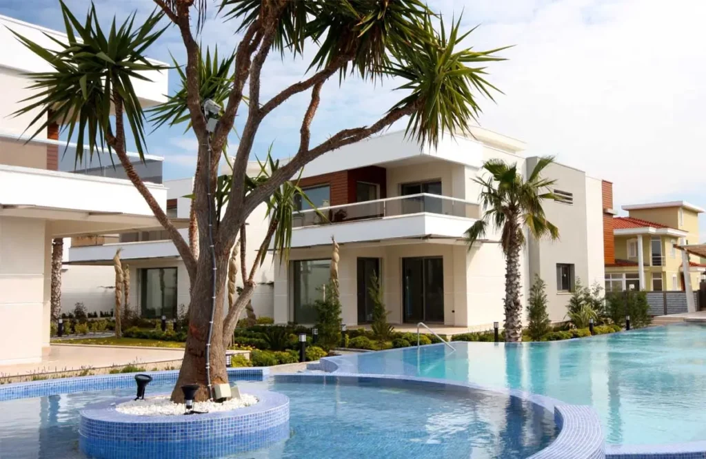 Exterior Painting in Meadows Dubai | Get Free Quote 1505021026